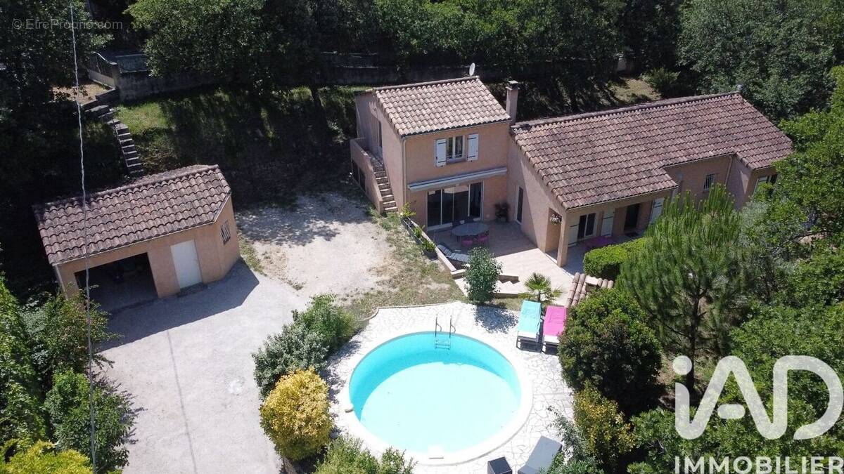 Photo 1 - Maison à ROCHEGUDE