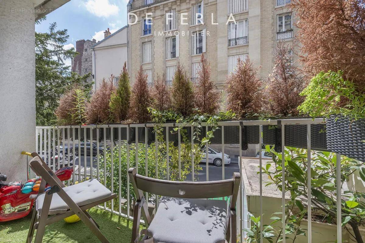 Appartement à PARIS-15E