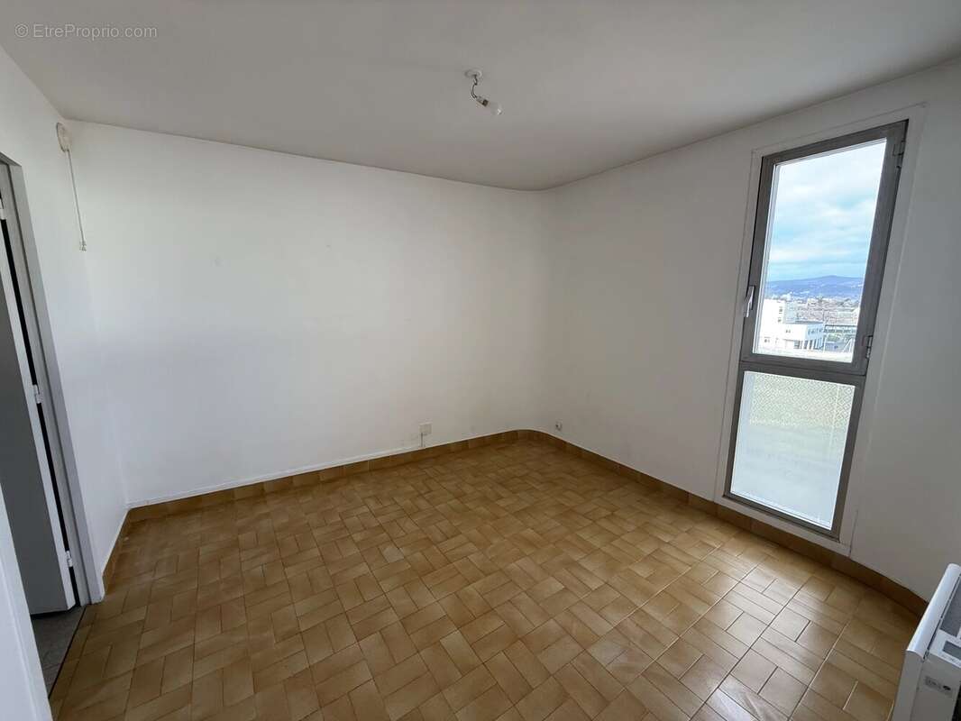 Appartement à MONTELIMAR