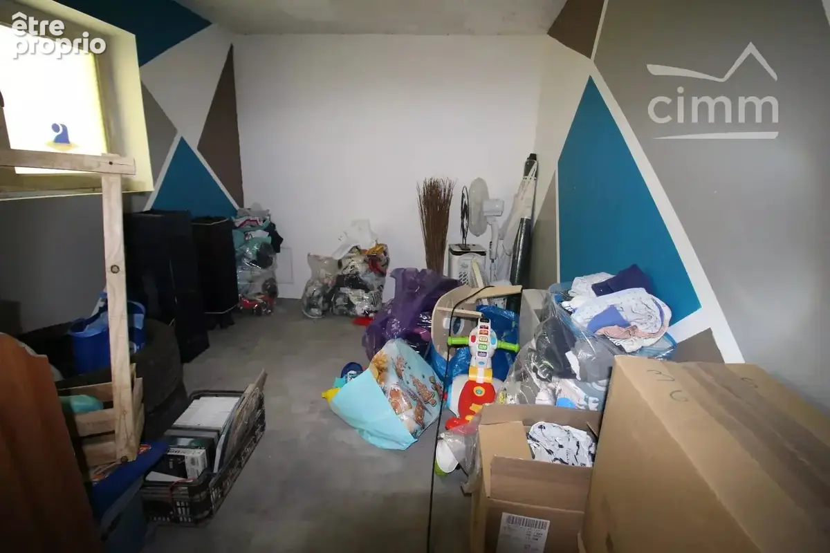 A vendre une maison entièrement rénovée avec jardin et garage - photo 27