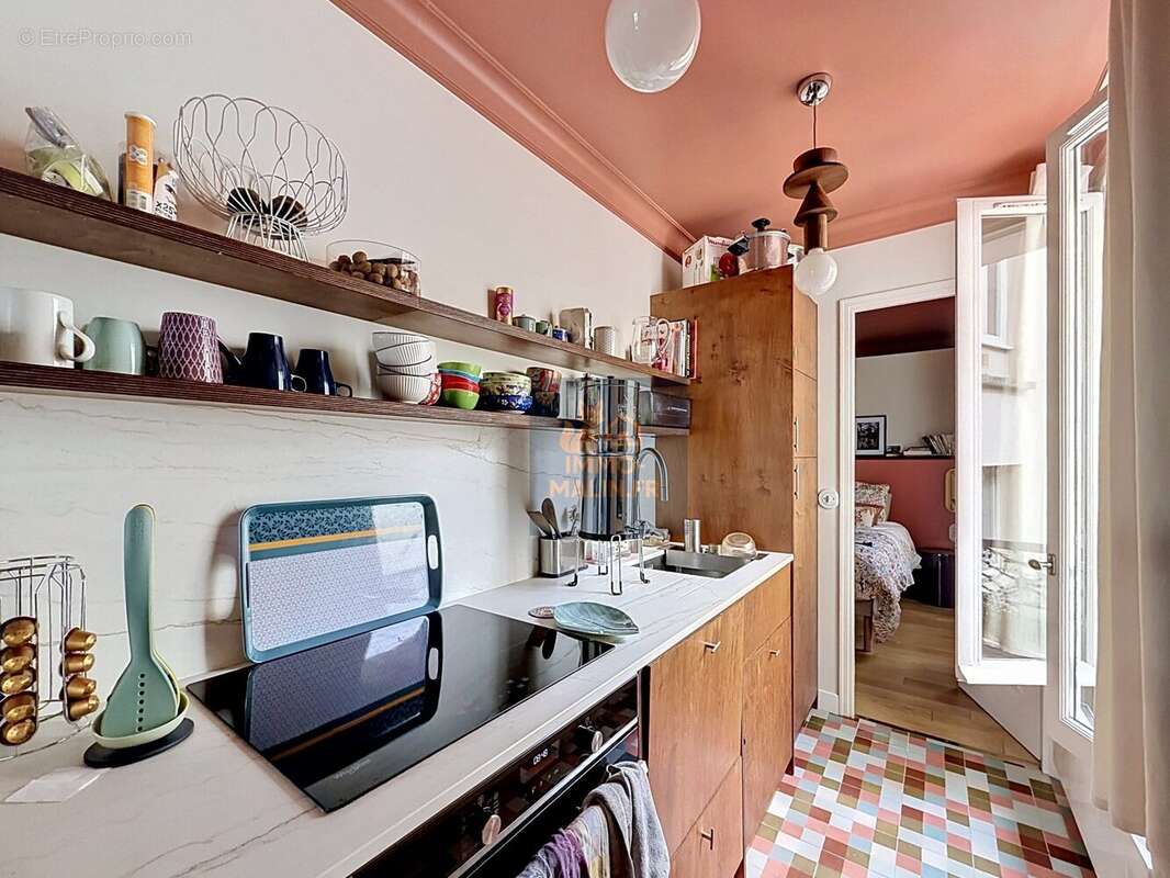 Appartement à PARIS-11E