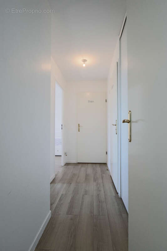 Appartement à LES PAVILLONS-SOUS-BOIS