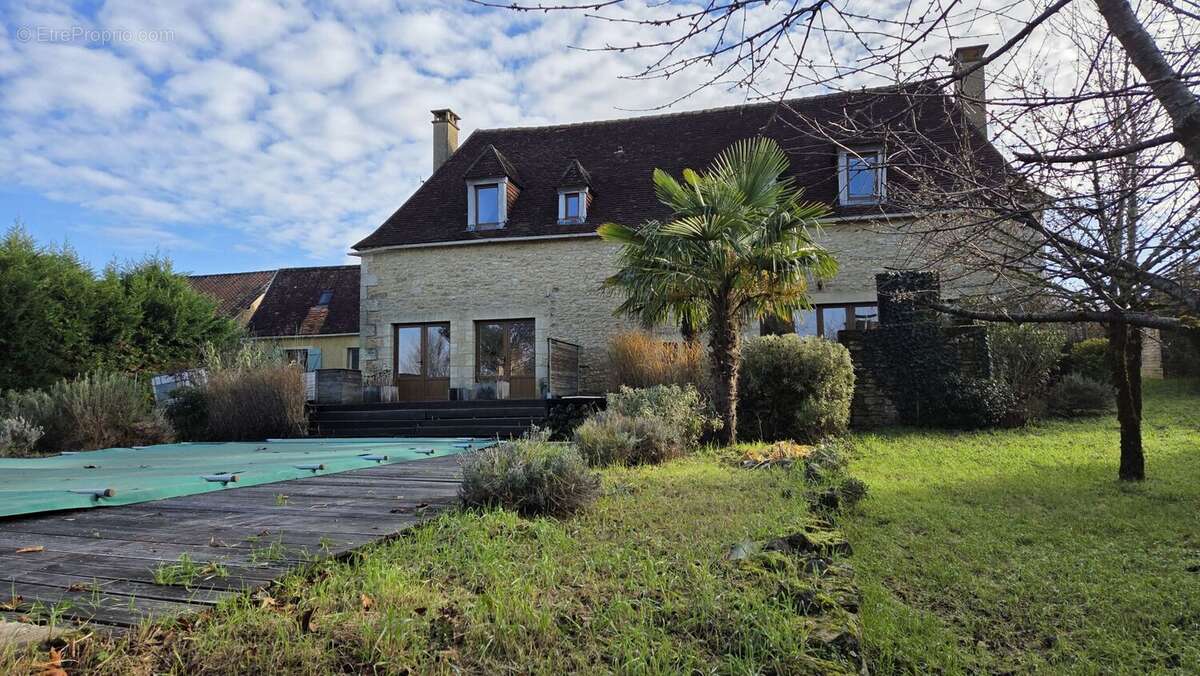 20251216143004 - Maison à LE BUGUE