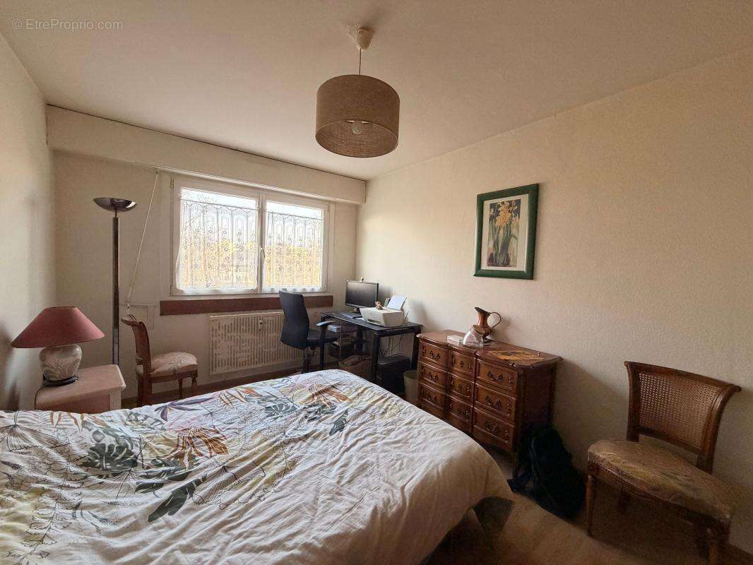 À vendre – Appartement 2 pièces avec balcon et parking en sous-sol - photo 5