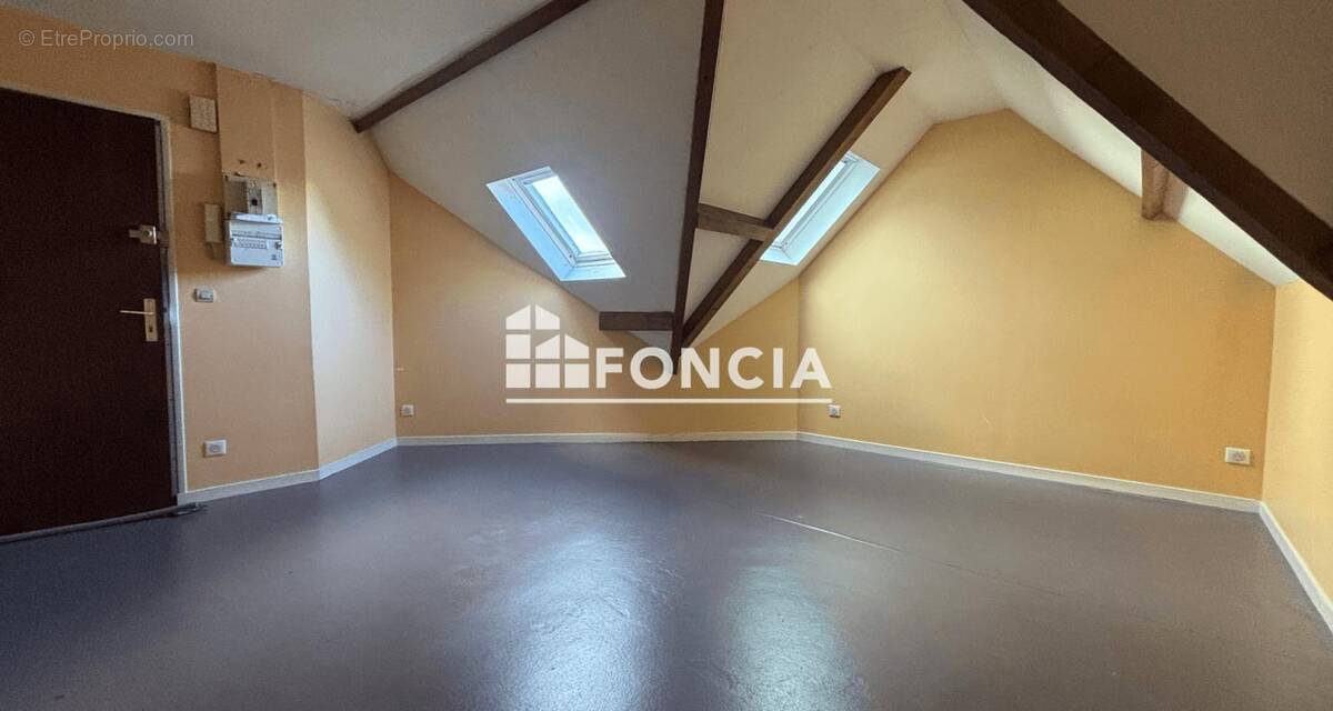 Appartement à LES MUREAUX