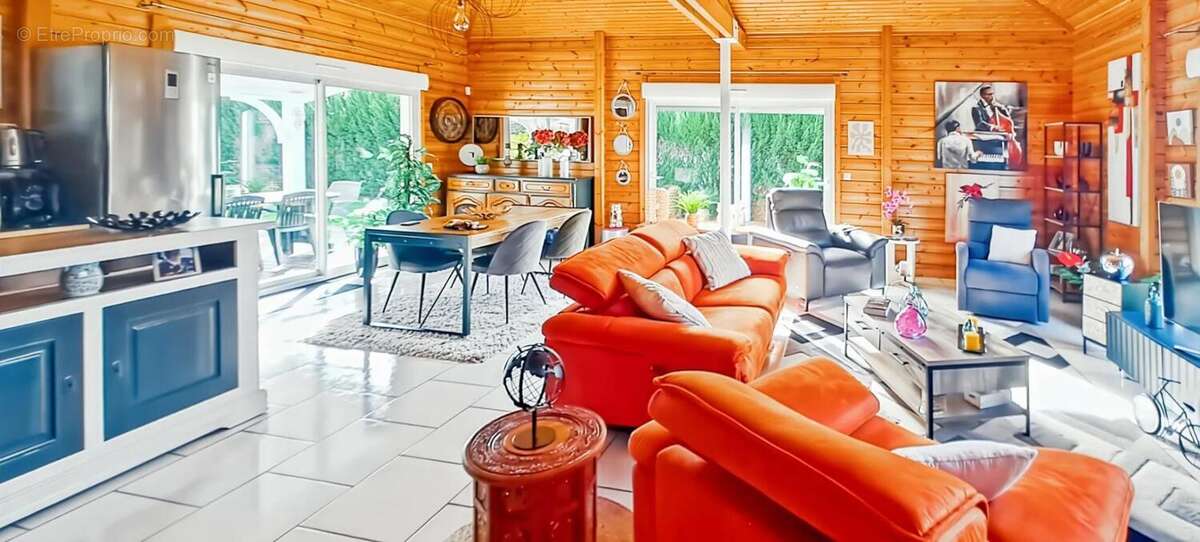 Maison à RION-DES-LANDES