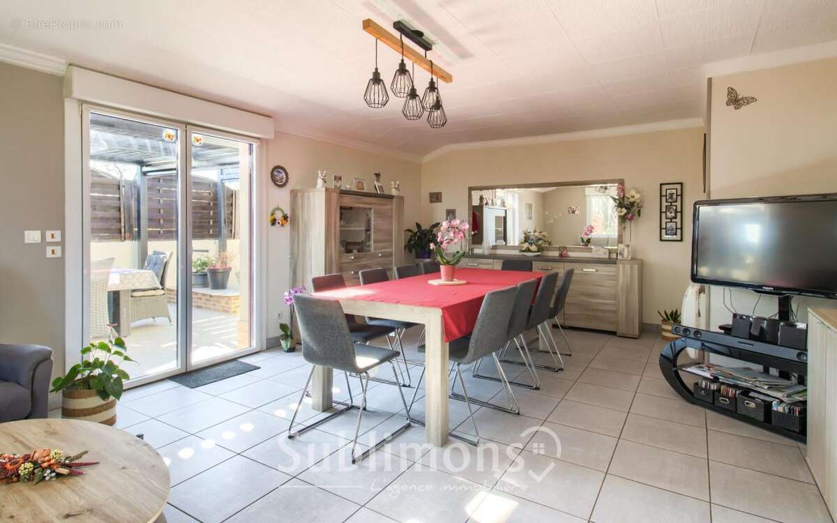 Maison à SAINT-MEEN-LE-GRAND