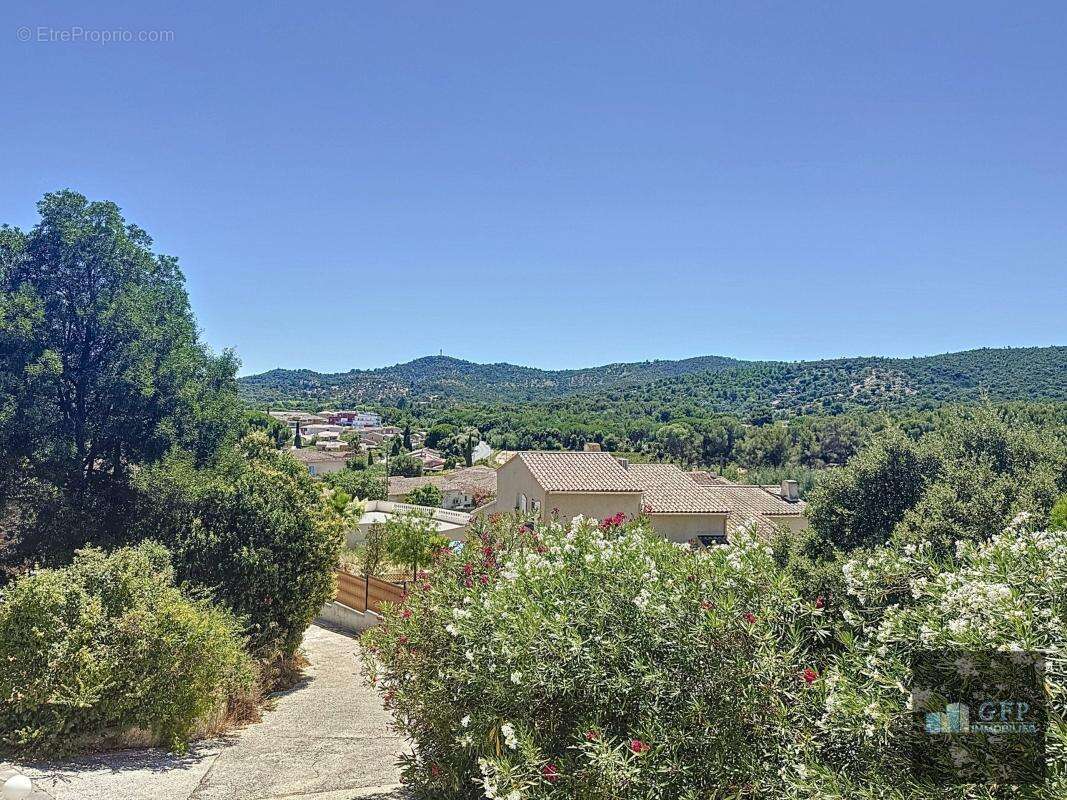 Maison à BORMES-LES-MIMOSAS