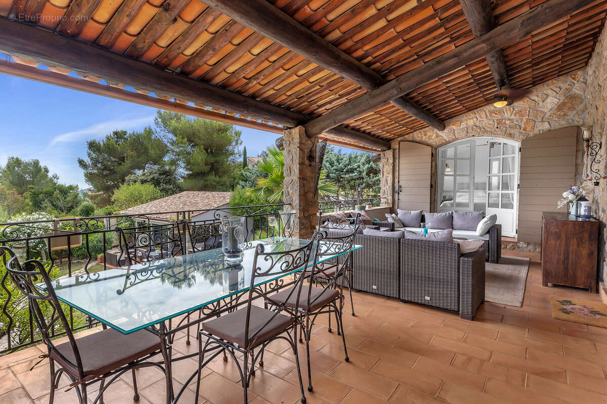 Maison à PEYMEINADE