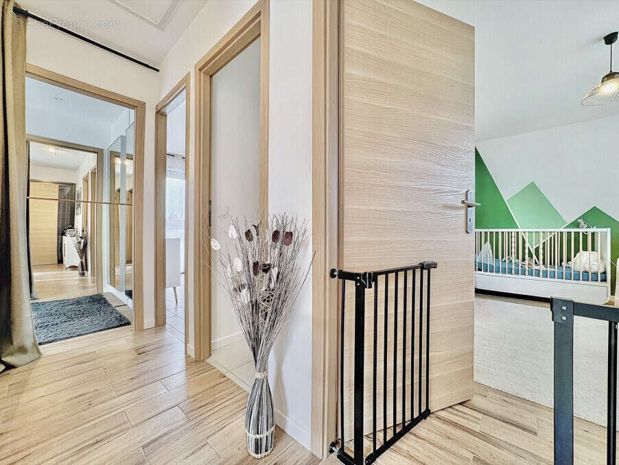 Maison à ETREMBIERES