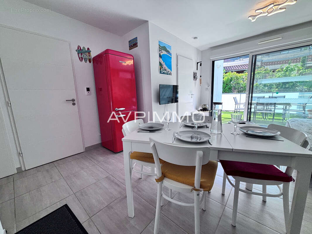 Appartement à SAINT-CYR-SUR-MER