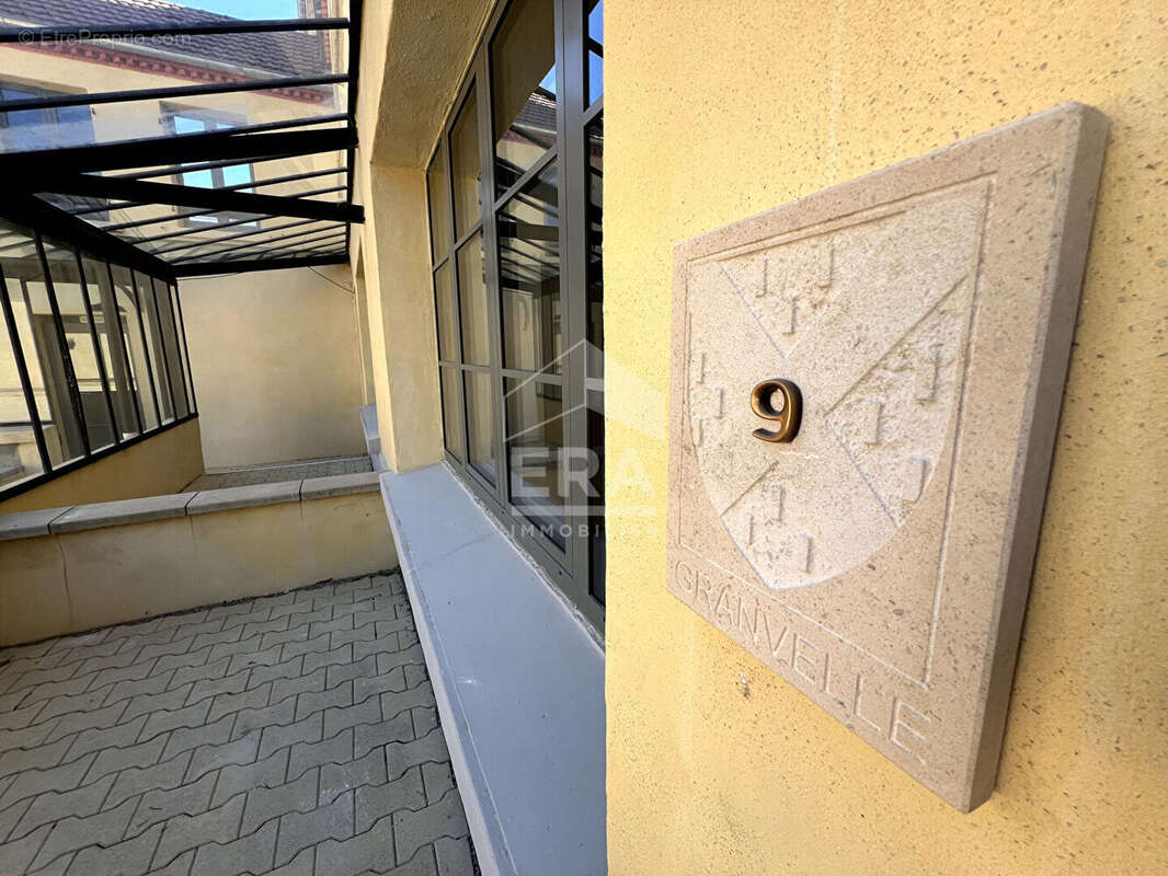 Appartement à BYANS-SUR-DOUBS