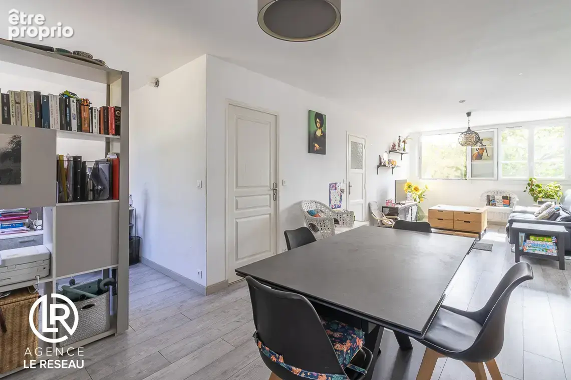 4 pièces 75m2 au calme absolu situé rue de Bretagne - photo 2