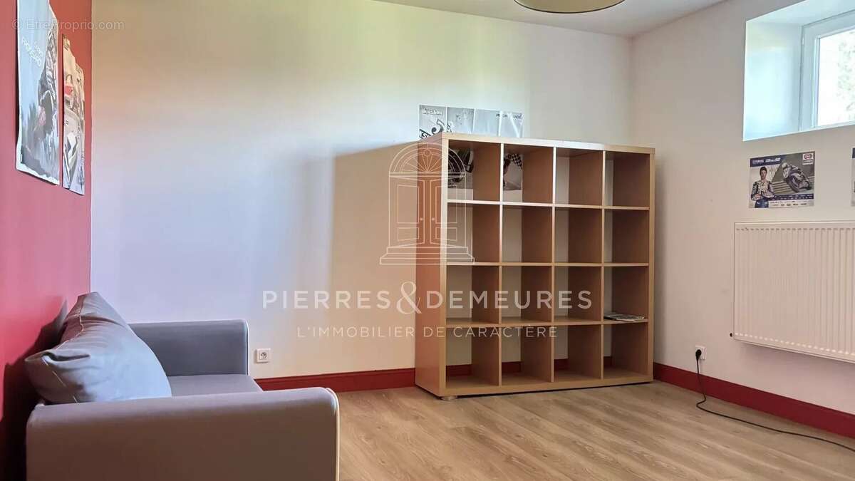 Maison à MONTIPOURET