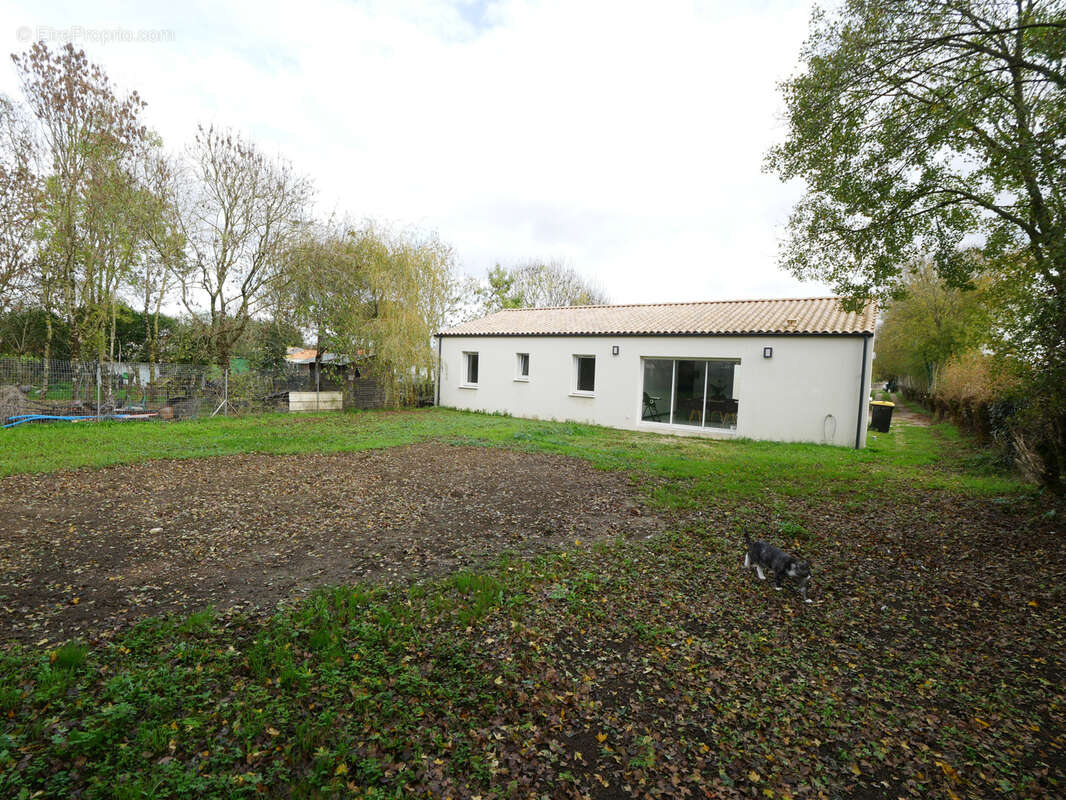 Maison à LE GUE-D&#039;ALLERE