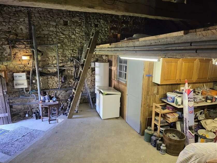 3 maisons rénovées avec 2 granges, 1km de Magnac Laval 87 - photo 31