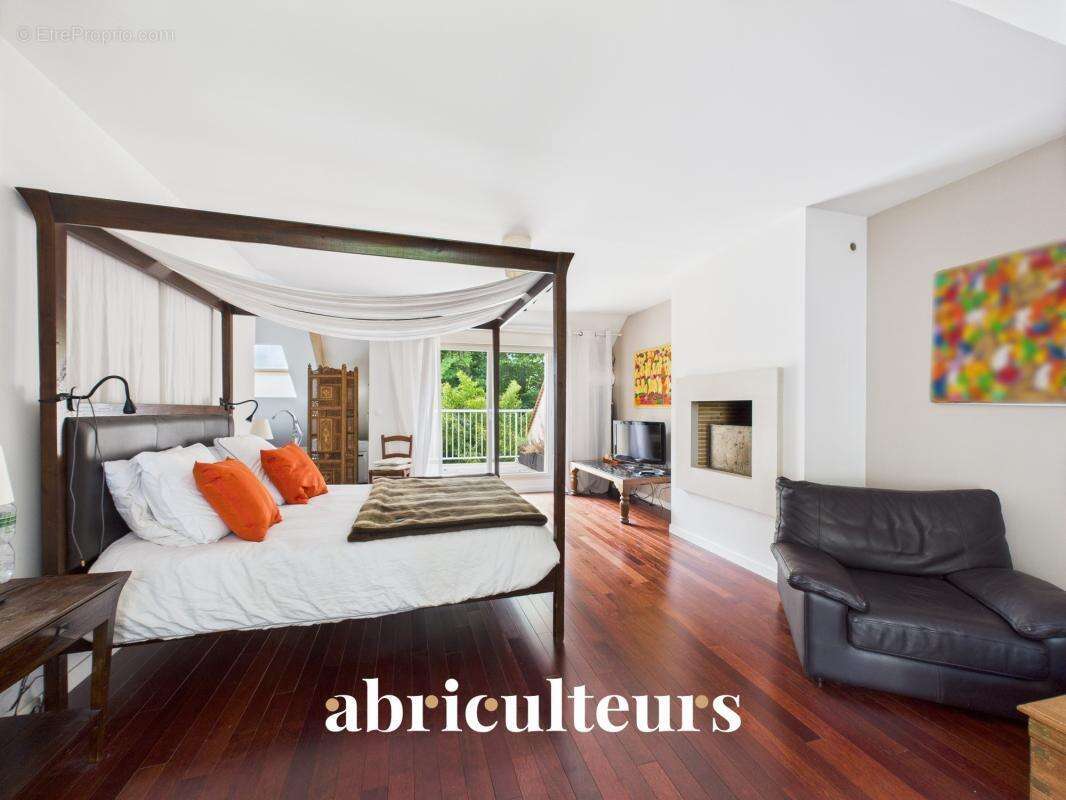 Magnifique maison contemporaine avec jardin paysager et piscine en vente à l'Étang-la-Ville (78620) - photo 11