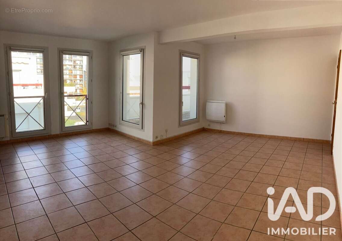 Photo 2 - Appartement à VIRY-CHATILLON