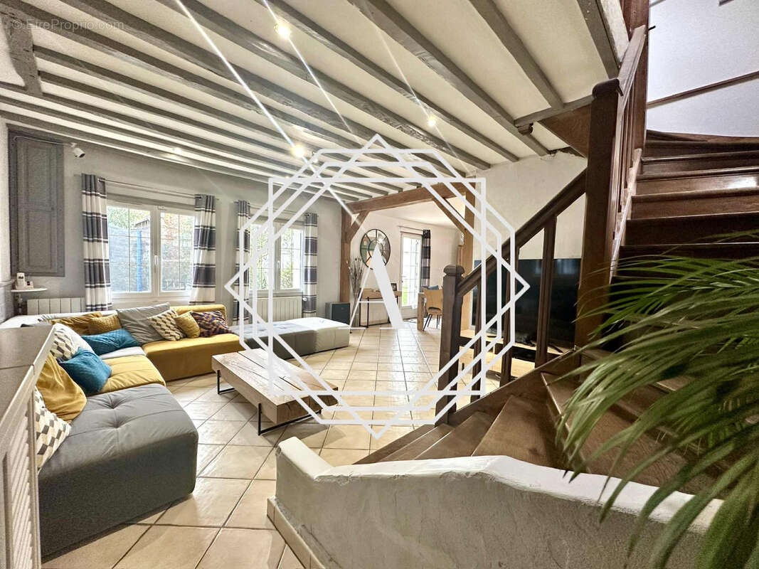 Maison à SAINT-CREPIN-IBOUVILLERS