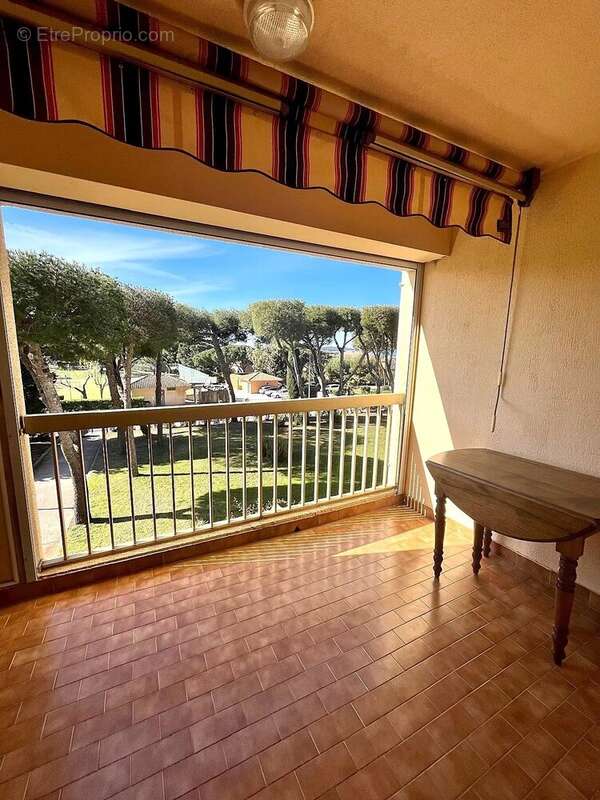 Appartement à SIX-FOURS-LES-PLAGES