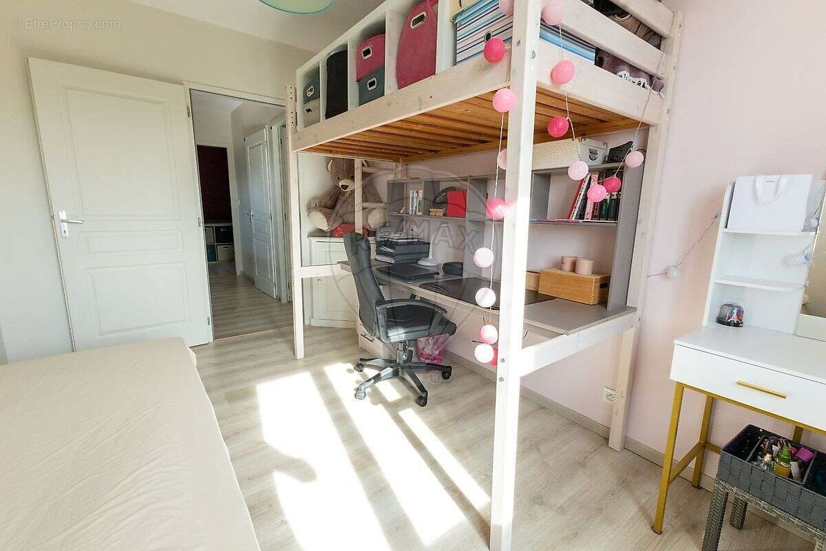 Maison à SAINT-ROMAIN-DE-BENET