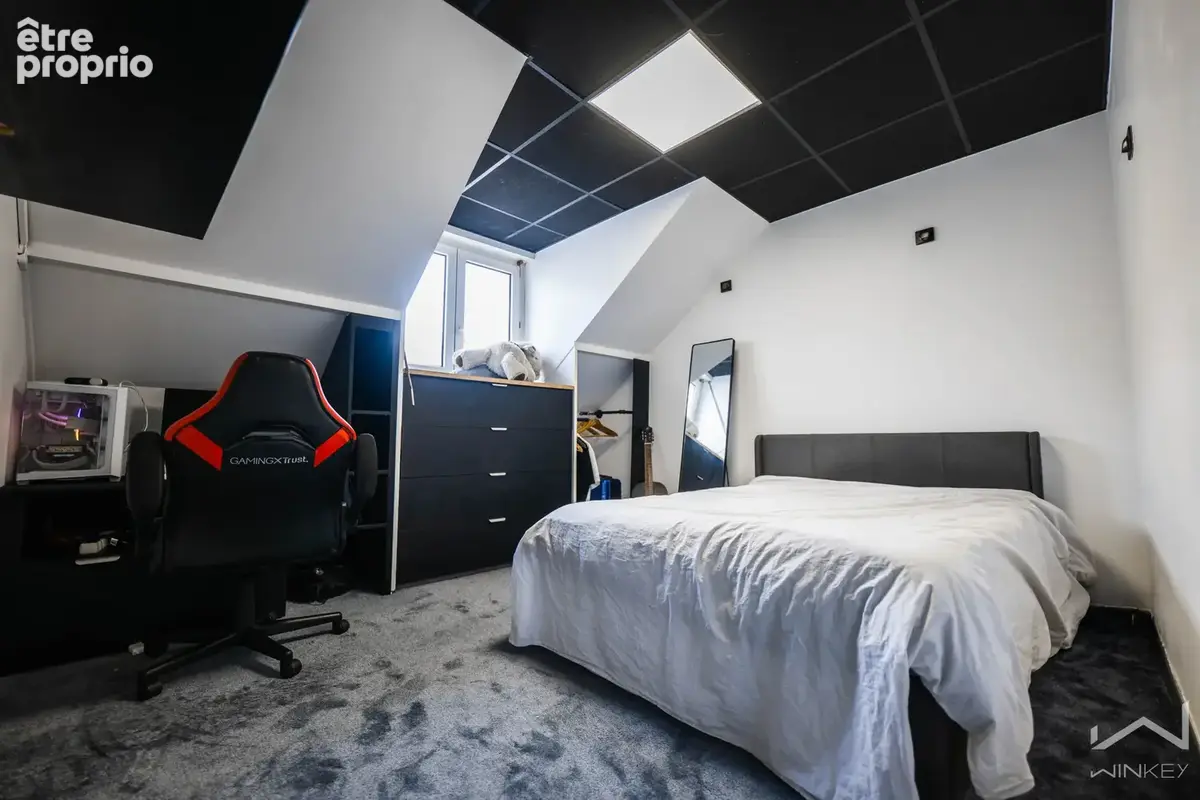 Duplex en dernier étage avec climatisation et fort potentiel - photo 7