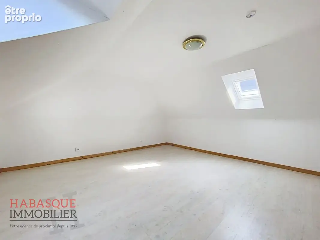 IMMEUBLE en monopropriété Landivisiau - photo 5