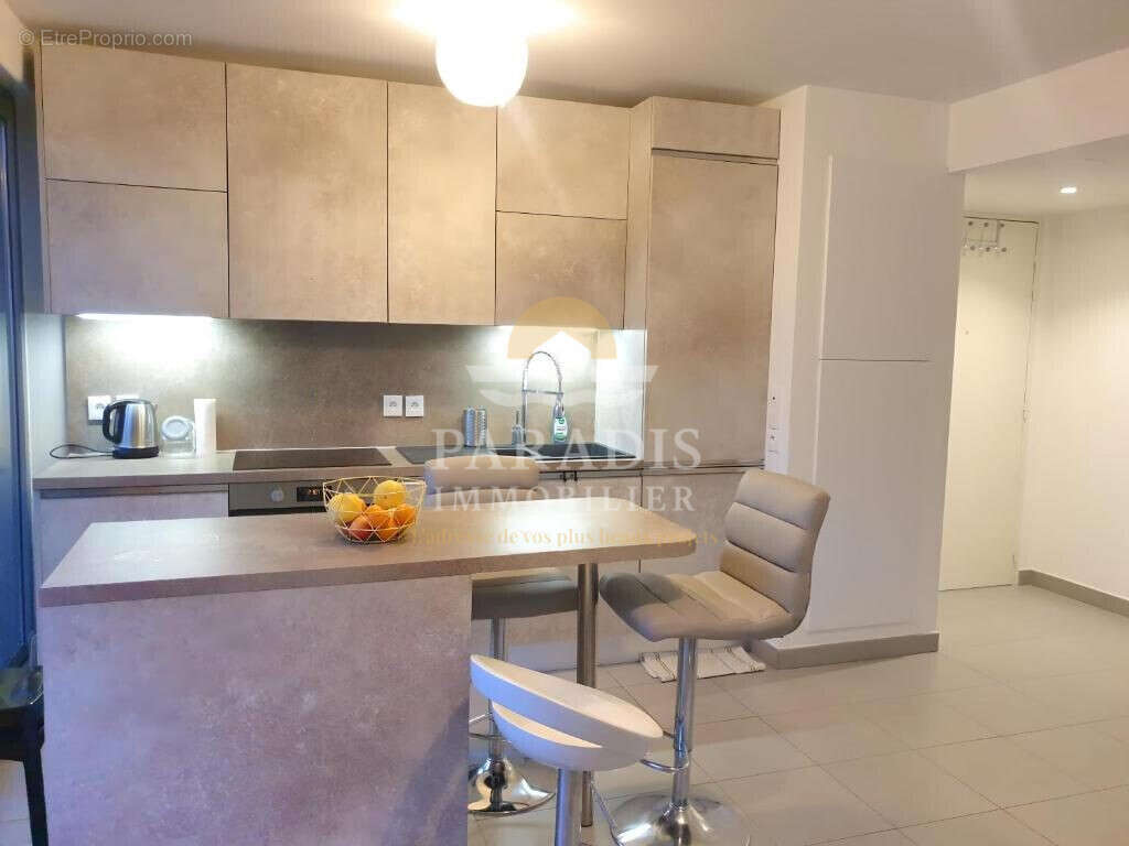 Appartement à ROQUEBRUNE-CAP-MARTIN