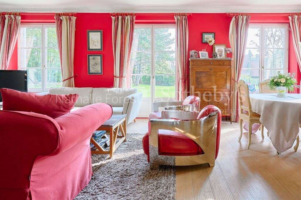 Maison à CROIX