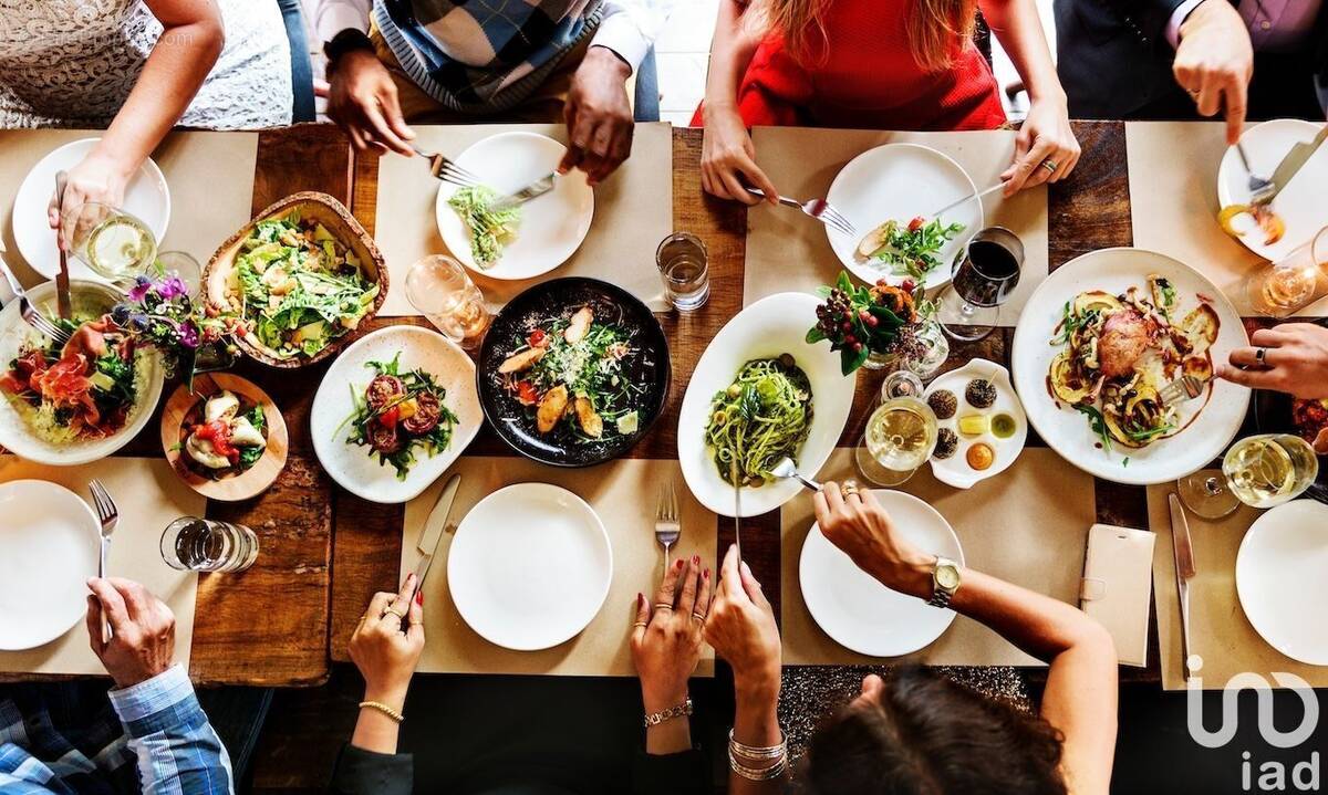 Photo 1 - Commerce à DOLE