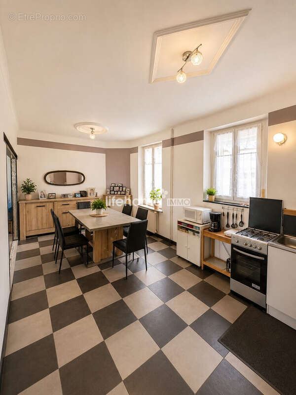 Maison à CHARLEVILLE-MEZIERES