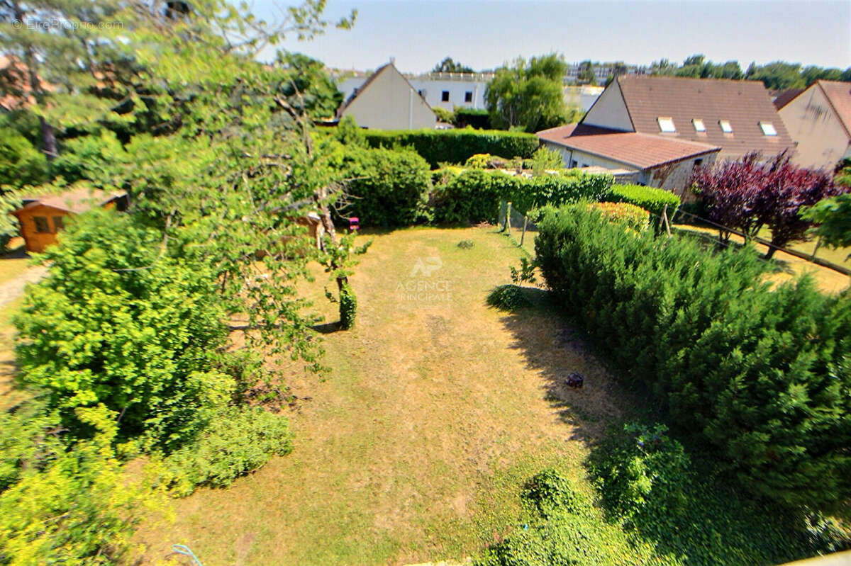 Maison à VERNEUIL-SUR-SEINE