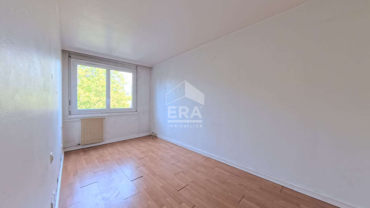 Appartement Saint Denis 4 pièces - rue Gabriel Péri - photo 8