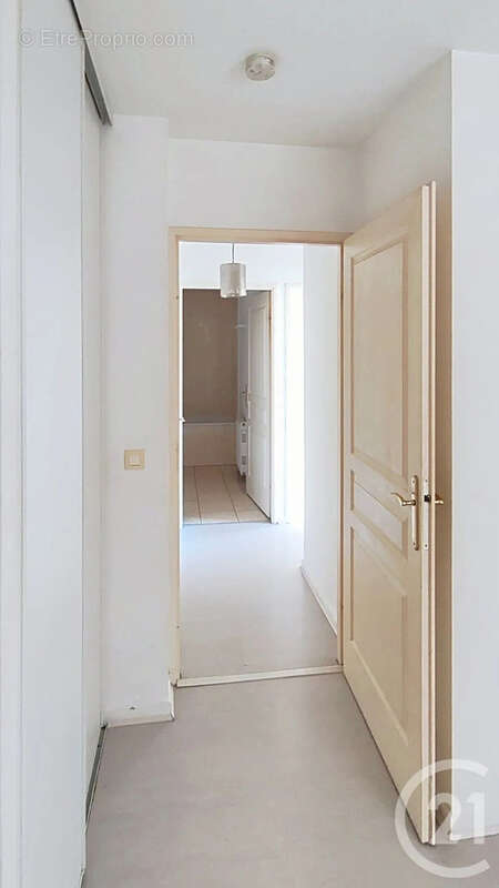 Appartement à BRIE-COMTE-ROBERT