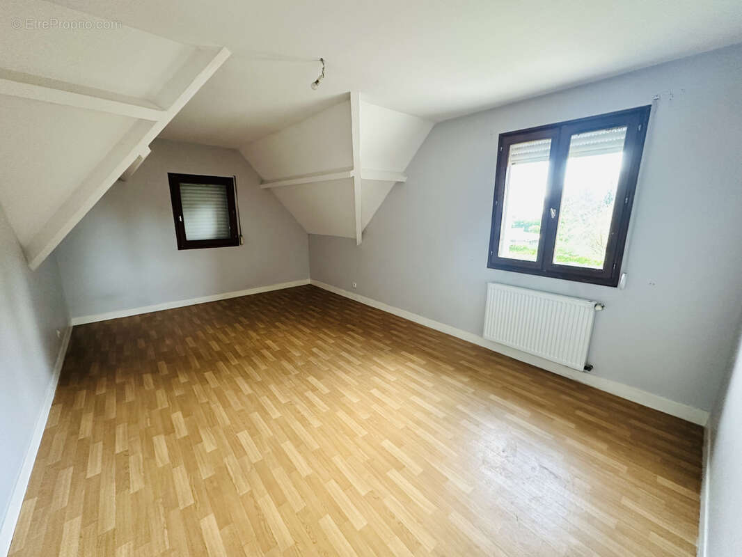 Maison à LES NOES-PRES-TROYES