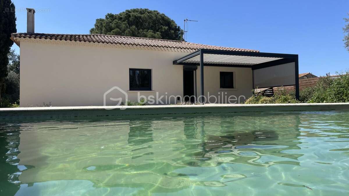Pézenas — Élégante villa de plain-pied rénovée, 160 m², terrain 1 970 m² avec piscine chauffée - photo 14