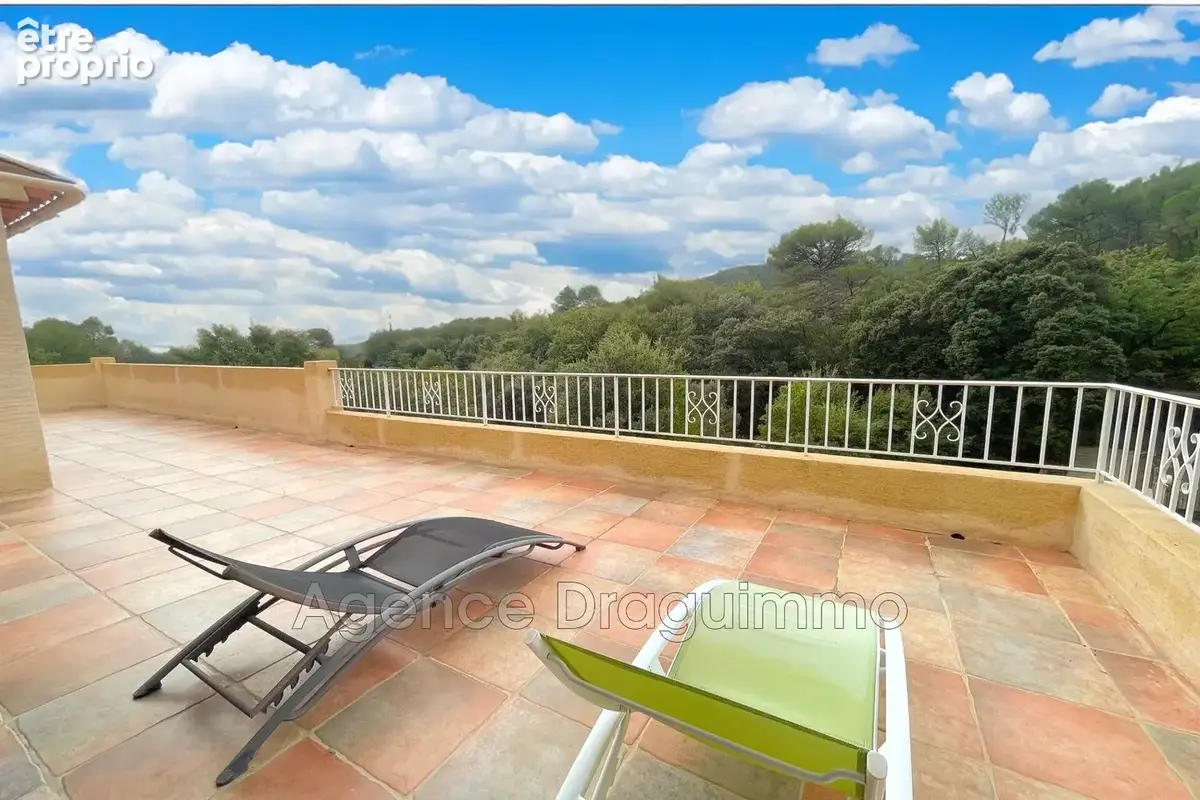 Maison 7 pièces 157 m² à vendre à Figanieres (83830) - photo 4