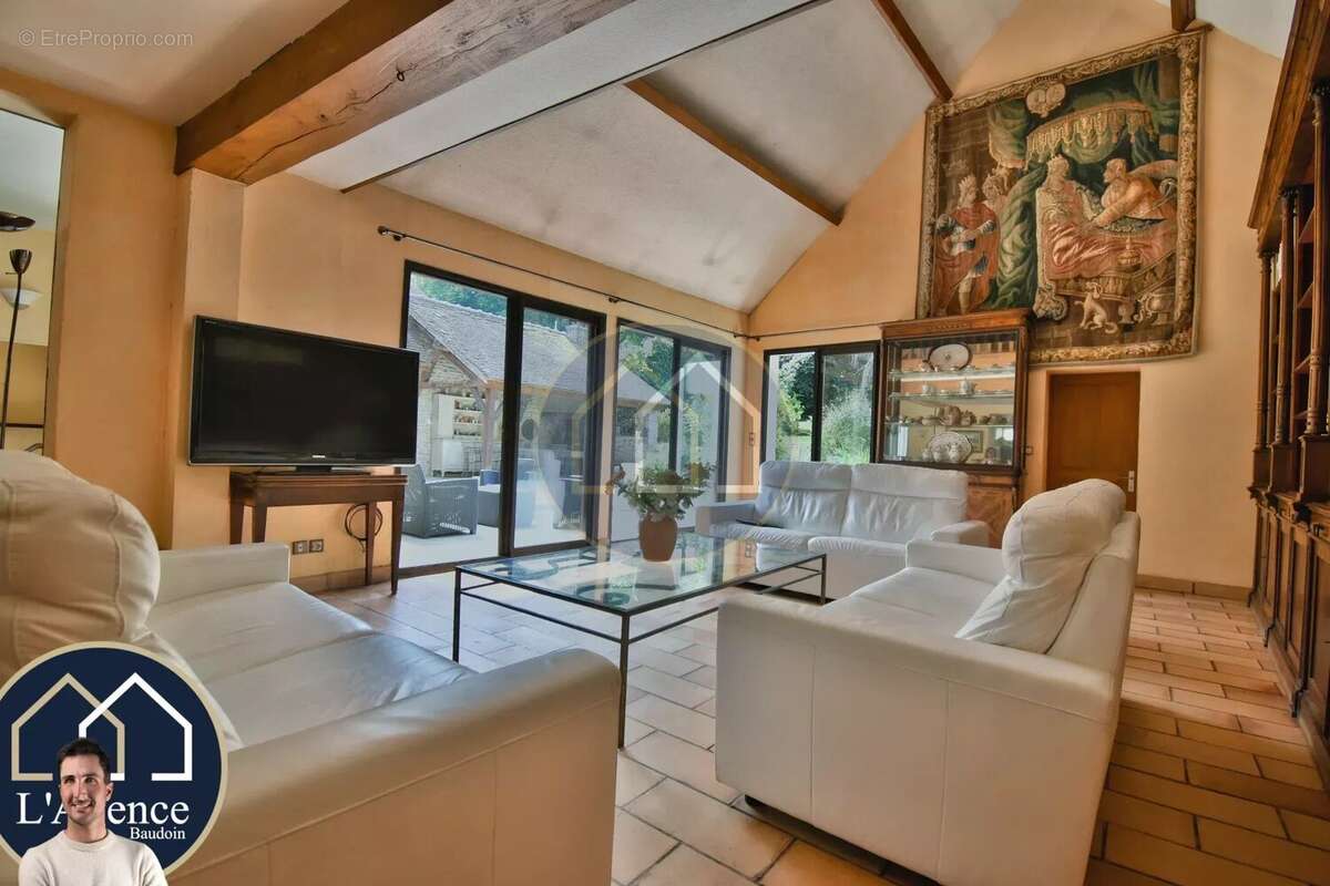 Maison à MONDONVILLE-SAINT-JEAN