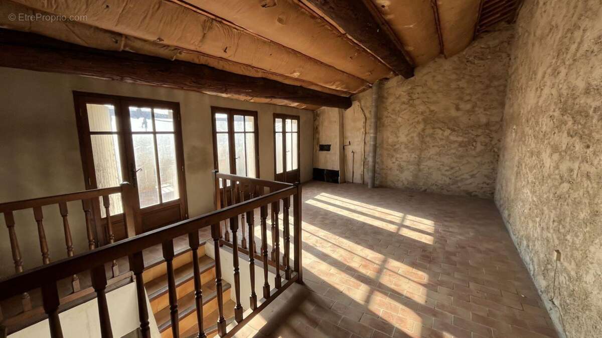 Maison 108 m² à Pouzols-Minervois  - photo 2