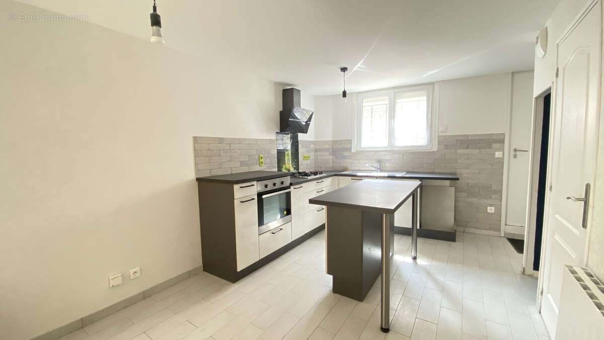 Appartement à LA VILLE-DU-BOIS