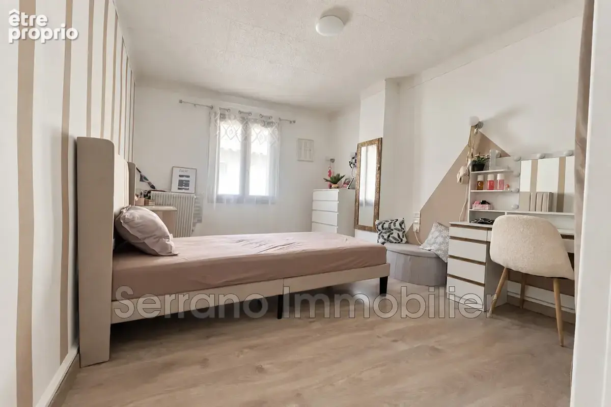 Maison 4 pièces 110 m² à vendre à Beaucaire (30300) - photo 9