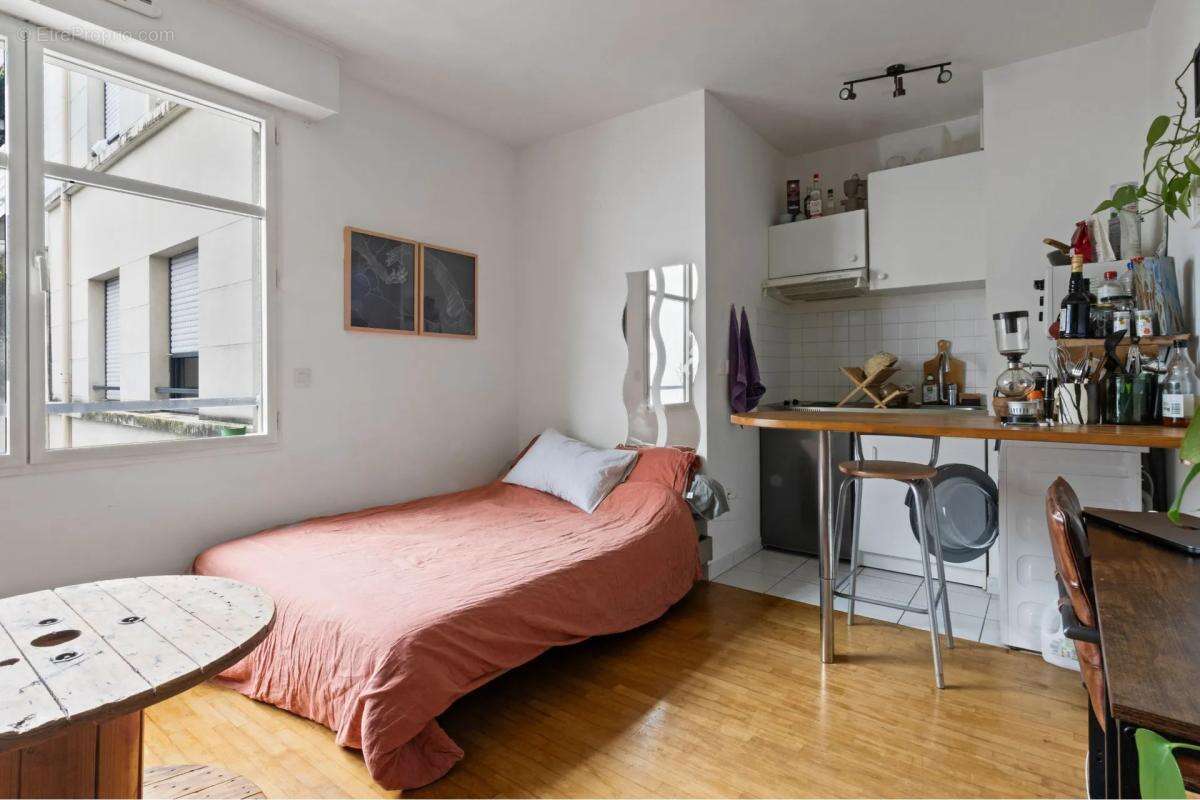 Appartement à PARIS-11E