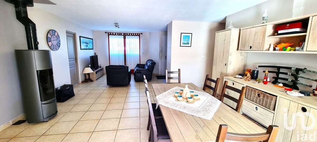 Photo 4 - Maison à SALLES