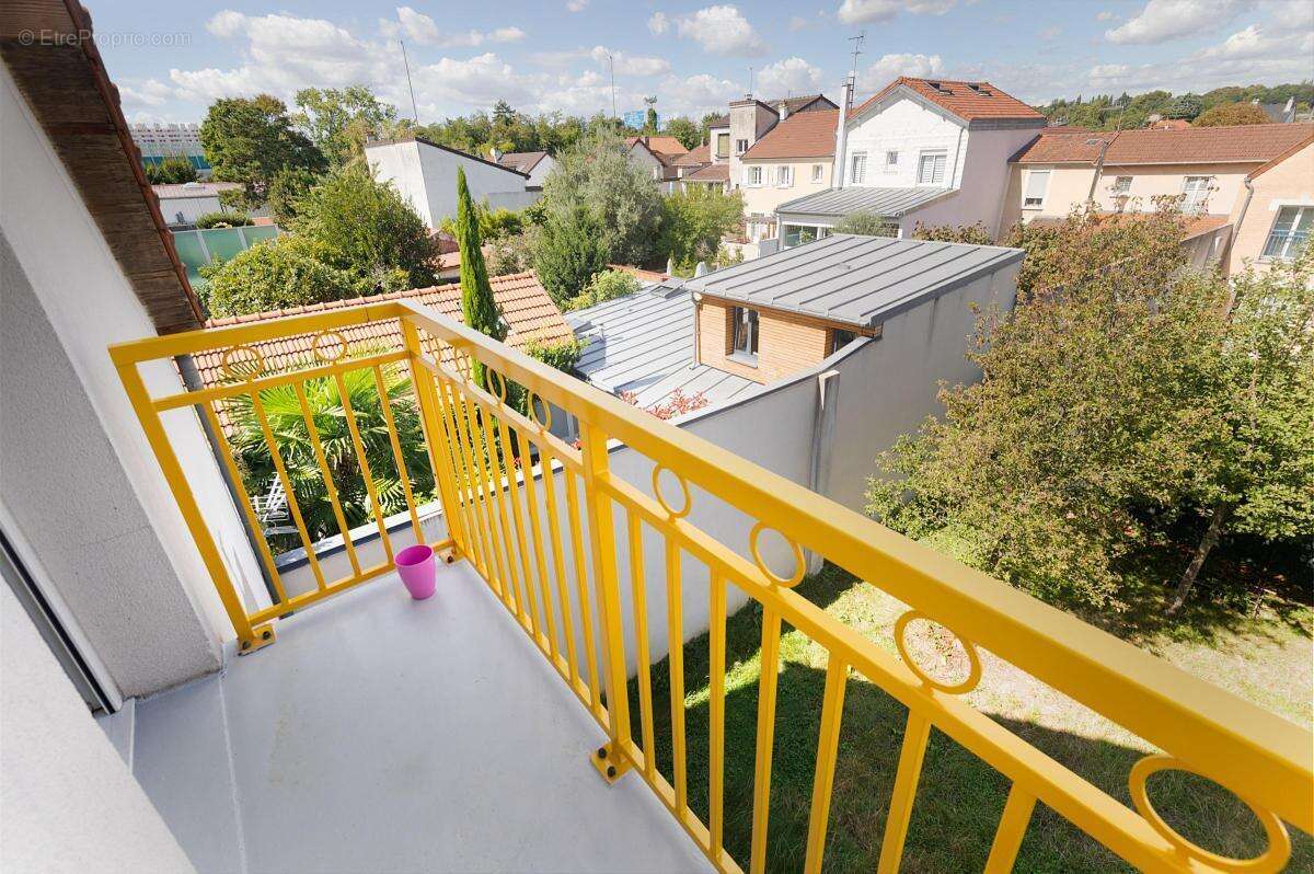 Appartement à MAISONS-ALFORT