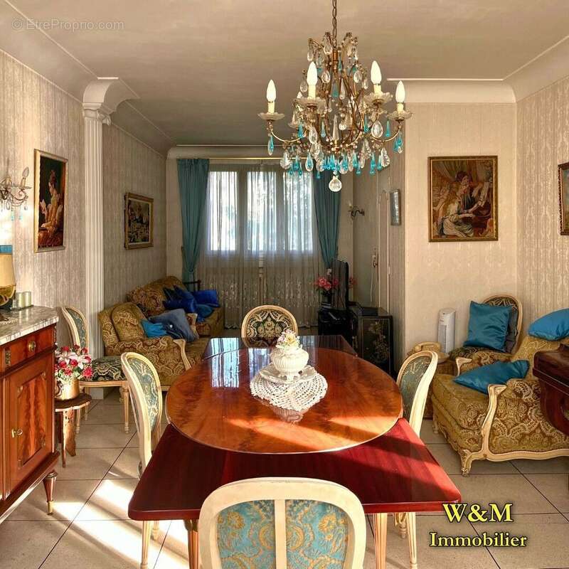 Maison à VILLENEUVE-LE-ROI