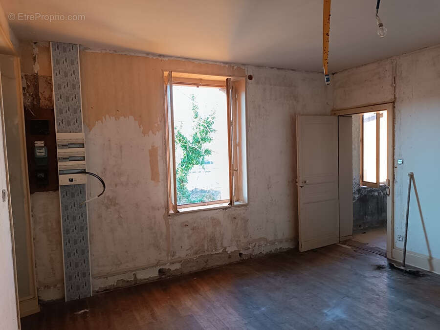 Maison à CHANTENAY-SAINT-IMBERT