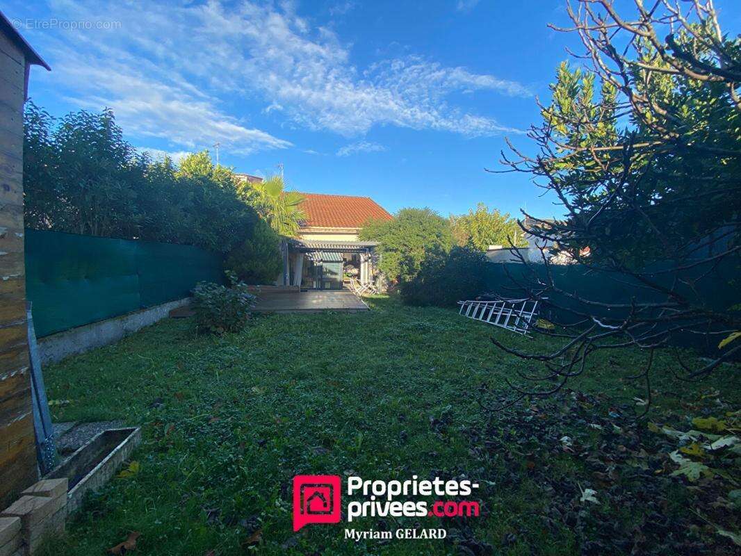 Maison à LAMASQUERE