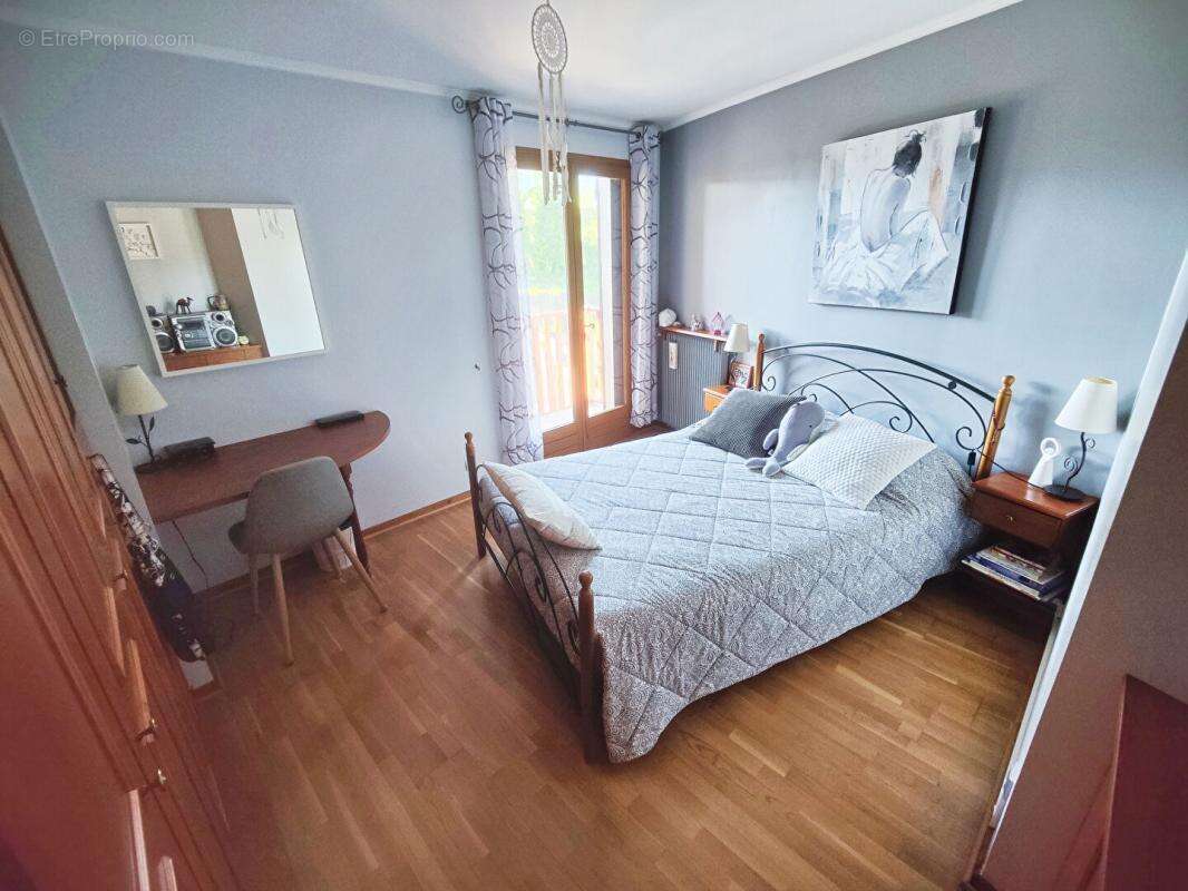 Maison à SAINT-MARTIN-D'HERES