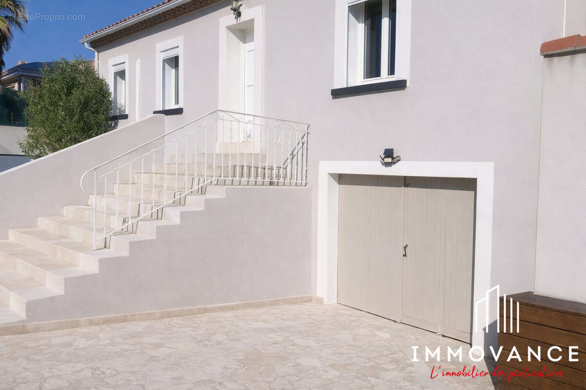 IA pour retirer la voiture  - Maison à PLAISSAN