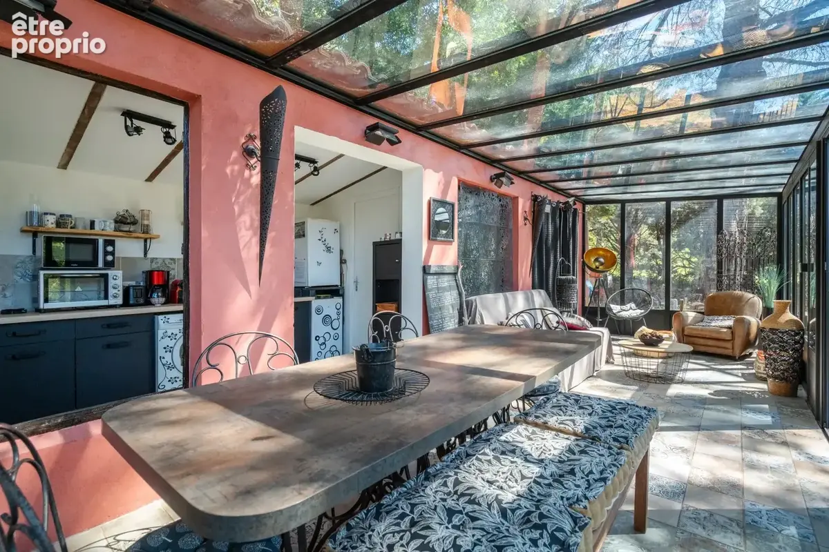 Élégante propriété rénovée au cœur de la nature, avec piscine et dépendance - photo 12